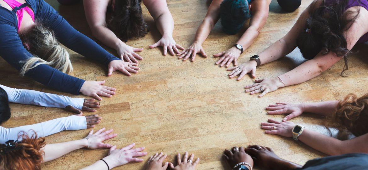 ladies-stretch-circle